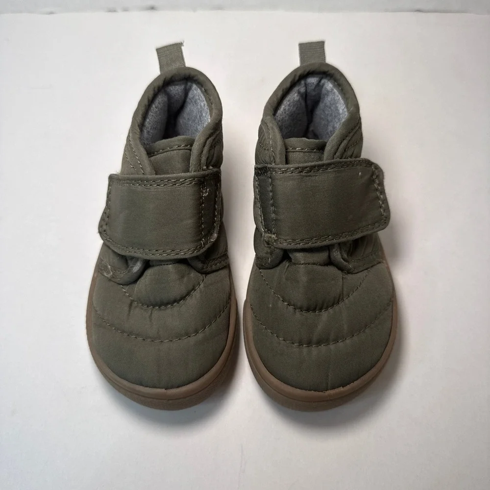 Carters Mateo Toddler Boys Olive Green Quilted High Top Sneaker Boots Size 5